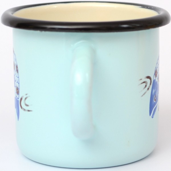 Emaille- Tasse mit Fisch- und Blumendekor in zwei Größen