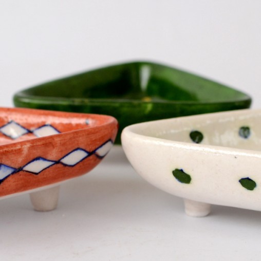 ceramic bowl triangular