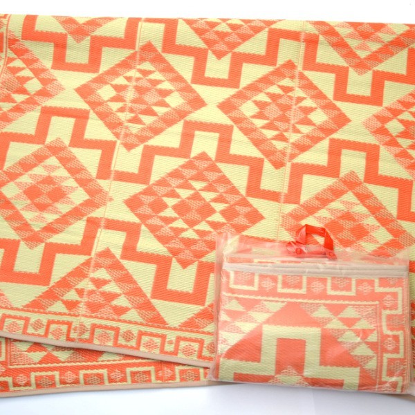 ca. 180x270cm plastic carpet 180x270 cm folded, aztec