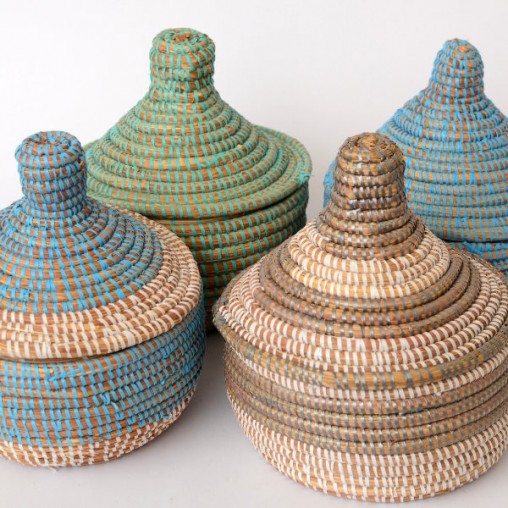 basket with lid, medium