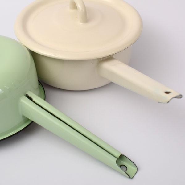 saucepan Ukraine flat